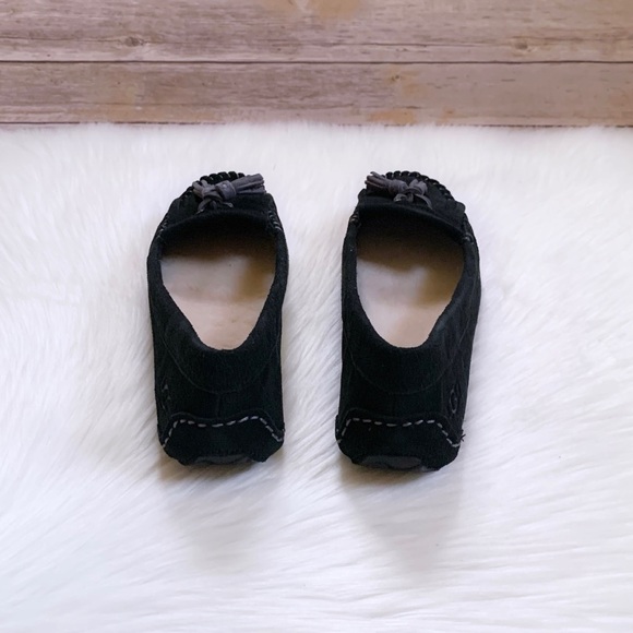UGG Lizzy Black Moccasin Slippers - Picture 6 of 7
